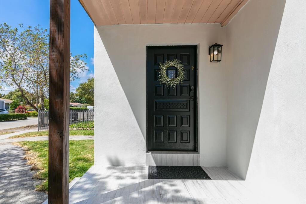 New Miami Home, Pool Near Airport And Beaches, King Bed Bagian luar foto