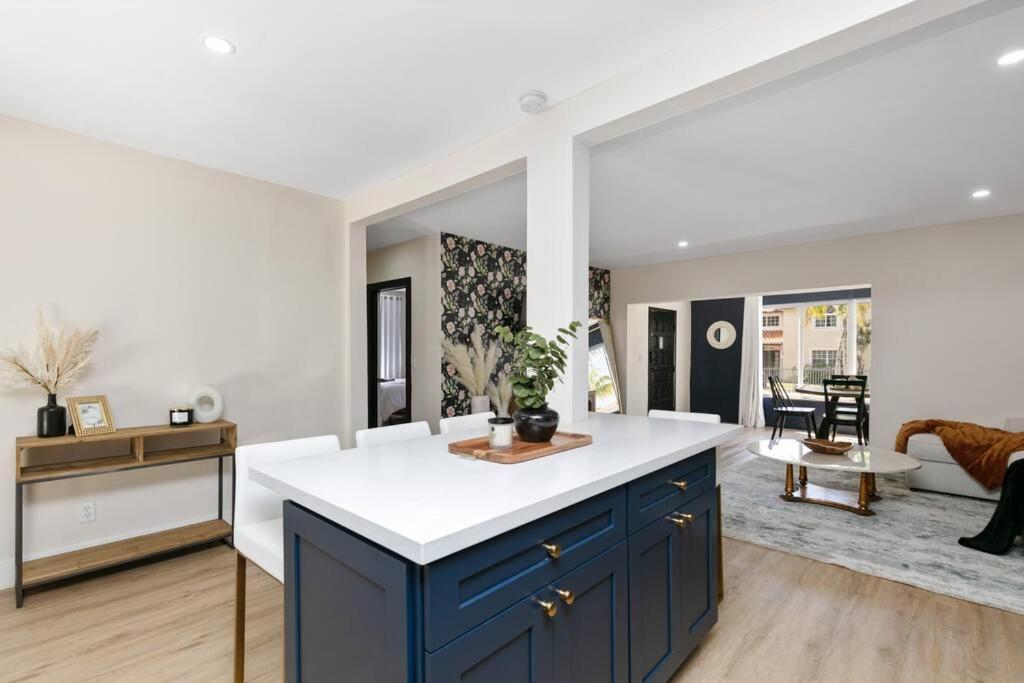New Miami Home, Pool Near Airport And Beaches, King Bed Bagian luar foto